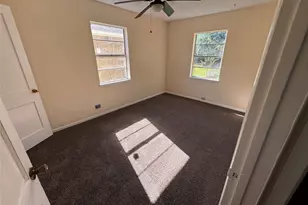 909 14th Ave N, Texas City, TX 77590 - Photo 4