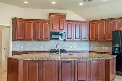 2711 Imperial Grove Lane, Conroe, TX 77385 - Photo 8