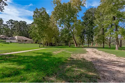 2023 E Lake Drive, Huntsville, TX 77340 - Photo 42