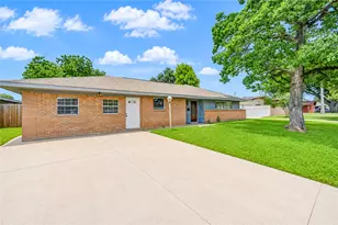 7543 Wilmerdean St, Houston, TX 77061 - Photo 2