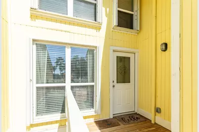 304 Jean Lafitte Cove, Galveston, TX 77554 - Photo 4