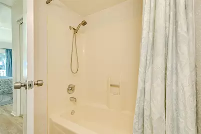 304 Jean Lafitte Cove, Galveston, TX 77554 - Photo 20