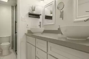 2100 Tanglewilde St, Houston, TX 77063 - Photo 20