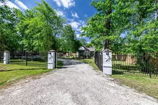 15395 Coaltown Rd, Willis, TX 77378 - Photo 2