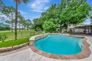 2116 Firestone Ct, League City, TX 77573 - Photo 2