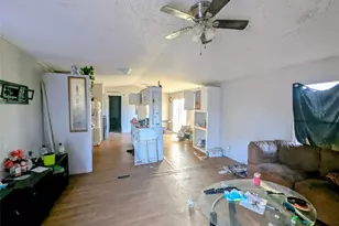 473 E Sherwood Dr, Livingston, TX 77351 - Photo 4