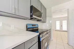 7543 Wilmerdean St, Houston, TX 77061 - Photo 8