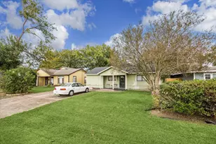 230 Hyta St, Houston, TX 77018 - Photo 2