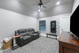 206 Bauer Point Ct, The Woodlands, TX 77389 - Photo 28