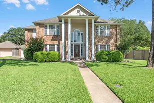 1227 Lake Estates Ct, Sugar Land, TX 77498 - Photo 1