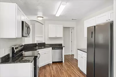 327 Leisure Lane, Montgomery, TX 77356 - Photo 2