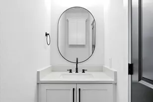 422 N 7th Ave, La Porte, TX 77571 - Photo 14