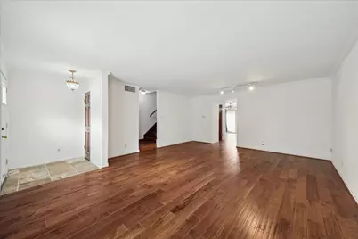 5819 Valley Forge Drive #91, Houston, TX 77057 - Photo 4