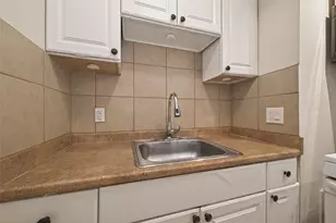 2021 Southgate Blvd, Houston, TX 77030 - Photo 10