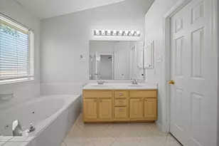 26 Maize Meadow Pl, The Woodlands, TX 77381 - Photo 12