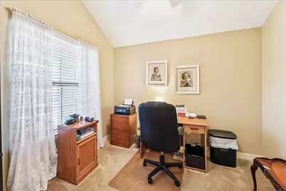 115 Harbour Town Circle, Conroe, TX 77356 - Photo 14