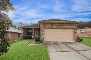 115 Harbour Town Cir, Conroe, TX 77356 - Photo 6