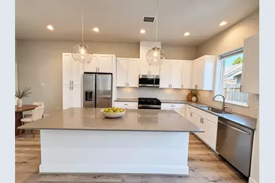 319 Charlock Street, Houston, TX 77022 - Photo 6