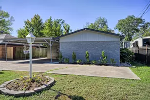 5907 Nancy Ann St, Houston, TX 77009 - Photo 2