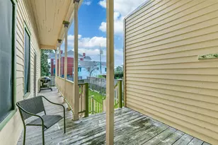 1421 Winnie St, Galveston, TX 77550 - Photo 24