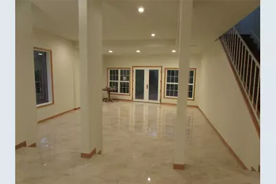 201 Vanderpool Lane #19, Houston, TX 77024 - Photo 14