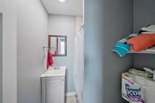 7938 Kerr St, Houston, TX 77029 - Photo 12