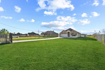 19545 Crosby Eastgate Road, Crosby, TX 77532 - Photo 1