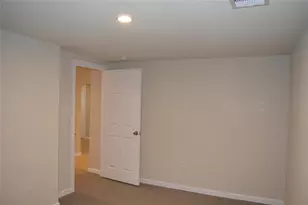 3007 Grovey St, Houston, TX 77026 - Photo 8