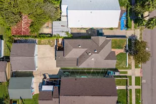 3802 Ave Q Ave, Galveston, TX 77550 - Photo 34