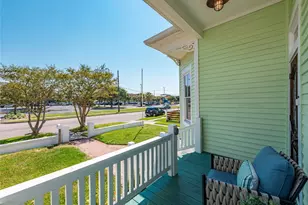 3802 Ave Q Ave, Galveston, TX 77550 - Photo 4