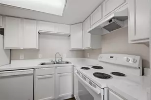 3758 Tanglewilde St, Houston, TX 77063 - Photo 10