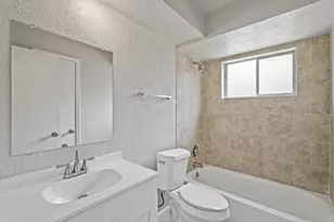 4319 Windrift Dr, Houston, TX 77066 - Photo 10