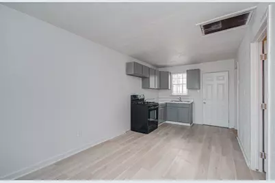 7622 Delavan Drive, Houston, TX 77028 - Photo 22