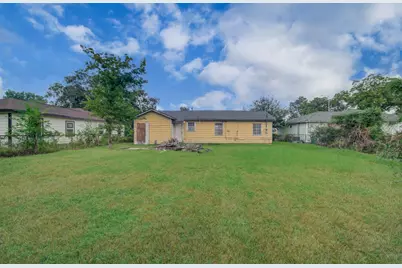 7622 Delavan Drive, Houston, TX 77028 - Photo 32