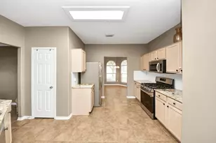 18318 Grove Brook Ln, Cypress, TX 77429 - Photo 12