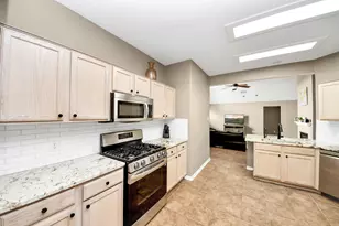 18318 Grove Brook Ln, Cypress, TX 77429 - Photo 16