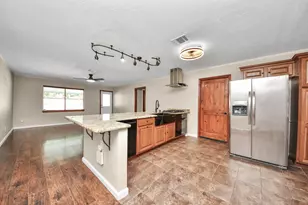 4210 Justin Ln, Deer Park, TX 77536 - Photo 10