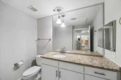 5353 Memorial Drive #1038, Houston, TX 77007 - Photo 10