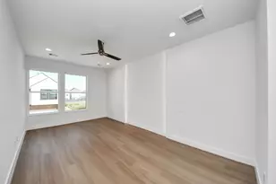 2216 Via Cami, Houston, TX 77051 - Photo 16