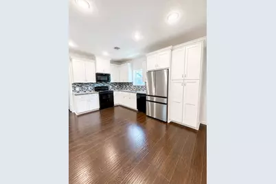 7047 Avenue E #B, Houston, TX 77011 - Photo 4