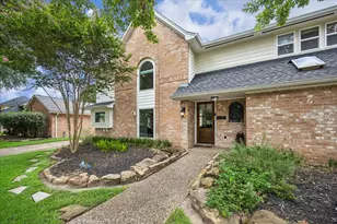 12514 Meadow Lake Dr, Houston, TX 77077 - Photo 32
