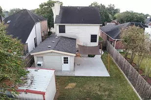 917 Hartman Dr, Baytown, TX 77521 - Photo 38