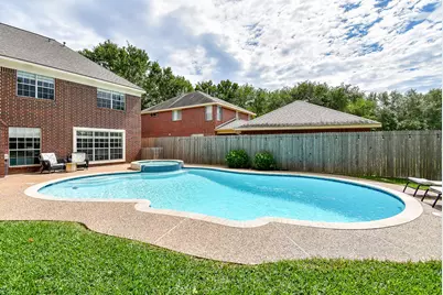 426 Oyster Creek Village Drive, Missouri City, TX 77459 - Photo 32