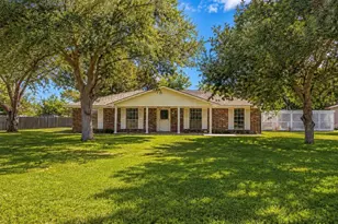 3935 Allen Rd, Pearland, TX 77584 - Photo 2