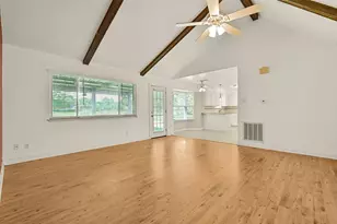 2003 Kingsway Dr, League City, TX 77573 - Photo 10