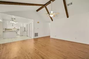 2003 Kingsway Dr, League City, TX 77573 - Photo 8