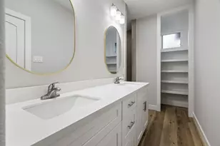 404 Forest Hill Blvd, Houston, TX 77011 - Photo 4