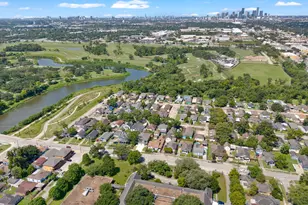 404 Forest Hill Blvd, Houston, TX 77011 - Photo 32