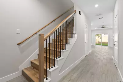 404 Forest Hill Boulevard #A, Houston, TX 77011 - Photo 12