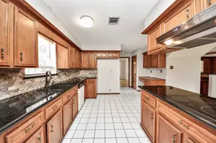 5022 Foxdale Dr, Houston, TX 77084 - Photo 12
